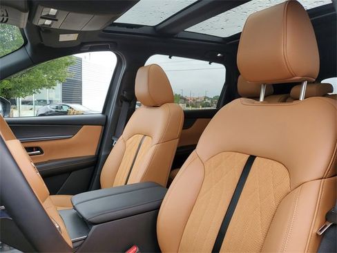 Certified 2025 MAZDA CX-70 3.3 Turbo S w/ Premium Plus image 5