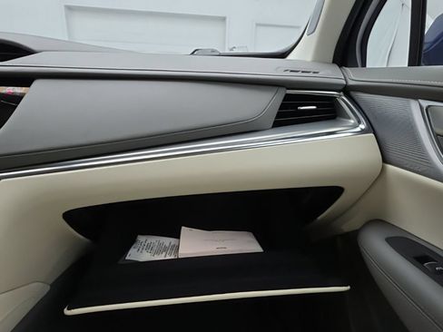 Used 2025 Cadillac XT5 Premium Luxury w/ LPO, Floor Liner Package AWD/4WD image 48