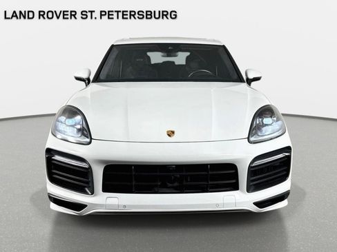 Used 2022 Porsche Cayenne GTS AWD/4WD image 2