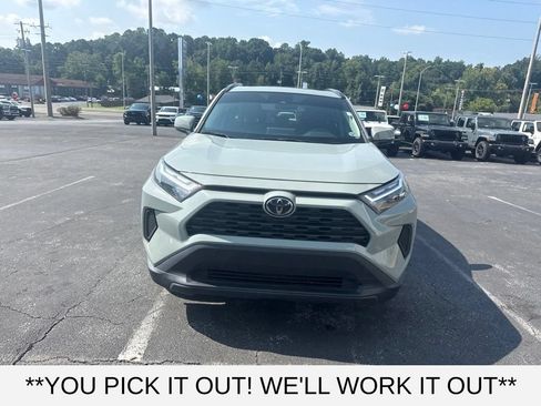 Used 2023 Toyota RAV4 XLE w/ Convenience Package FWD image 12
