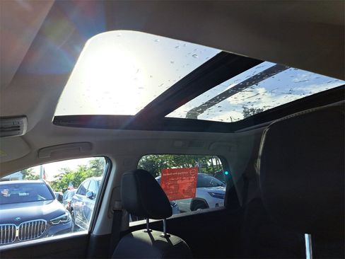 Certified 2023 Nissan Pathfinder SV w/ SV Premium Package image 17