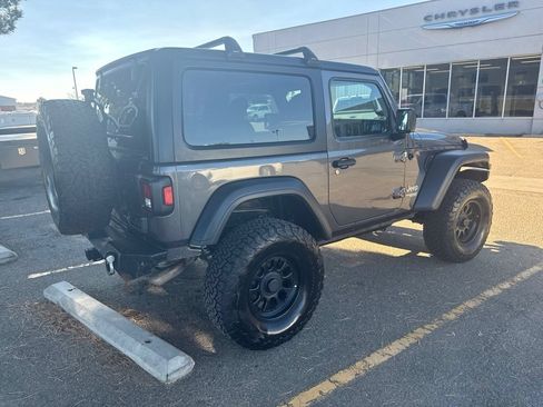 Used 2019 Jeep Wrangler Sport AWD/4WD image 7