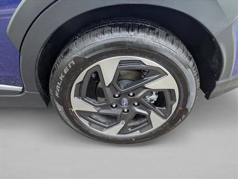 Used 2025 Subaru Crosstrek 2.5i Limited w/ Crosstrek Mirror Package AWD/4WD image 9