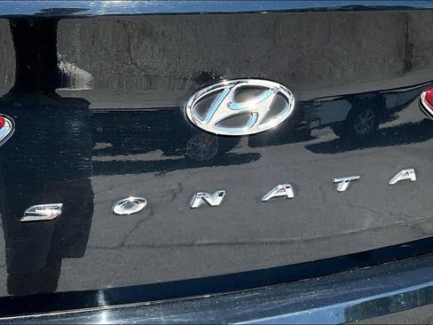 Used 2018 Hyundai Sonata SEL w/ Tech Package 02 FWD image 23
