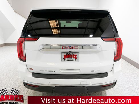 Used 2022 GMC Yukon SLT w/ SLT Premium Package AWD/4WD image 4