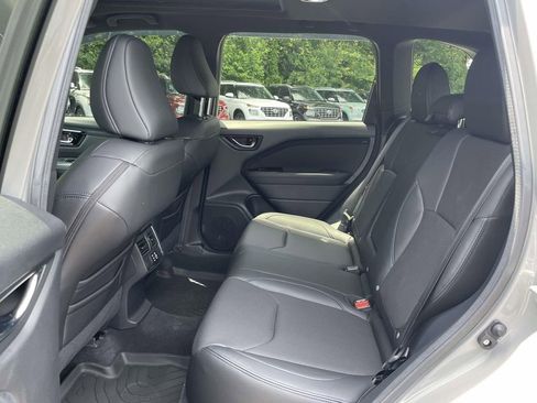 Used 2026 Subaru Forester Limited AWD/4WD image 11
