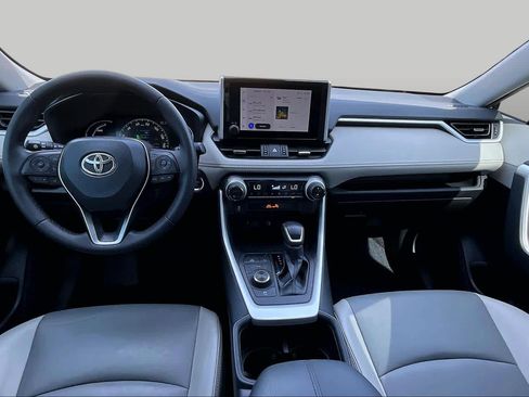 Used 2024 Toyota RAV4 XLE Premium AWD/4WD image 15