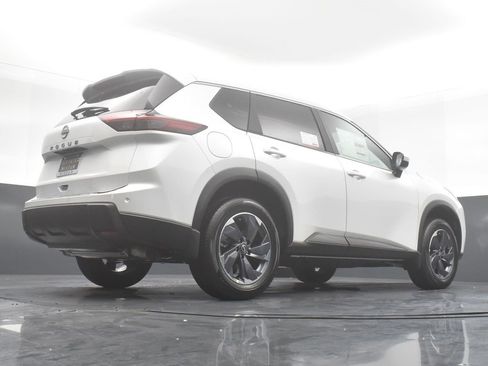New 2026 Nissan Rogue SV image 29