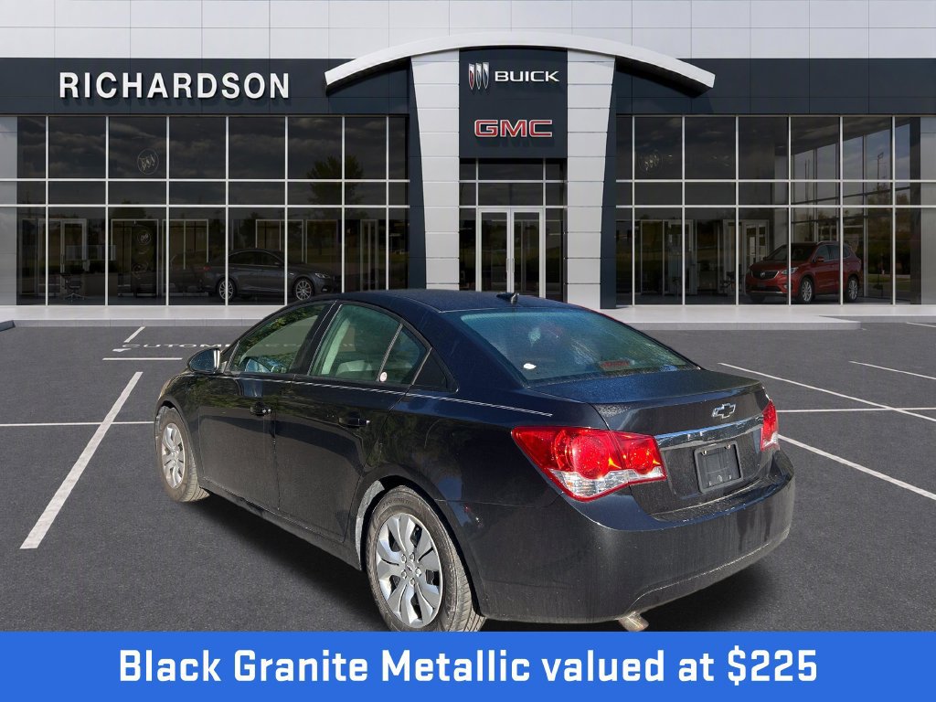 Used 2013 Chevrolet Cruze LS FWD image 3