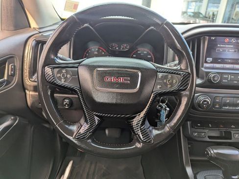 Used 2015 GMC Canyon SLE w/ All-Terrain Adventure Package image 11