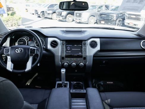 Used 2017 Toyota Tundra SR5 w/ SR5 Upgrade Package image 22