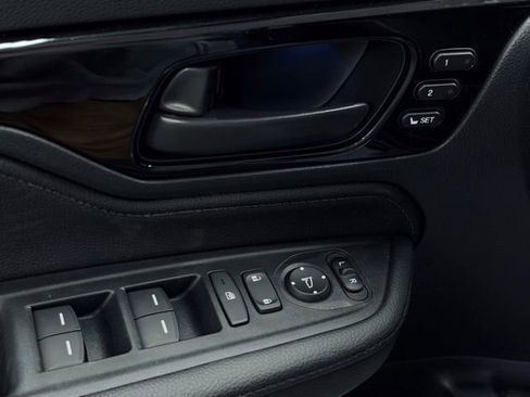 Used 2025 Honda Odyssey Touring image 15
