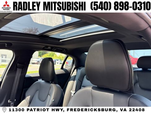 Used 2023 Volvo S60 B5 Plus w/ Climate Package AWD/4WD image 2