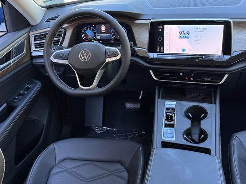 New 2026 Volkswagen Atlas SE image 29