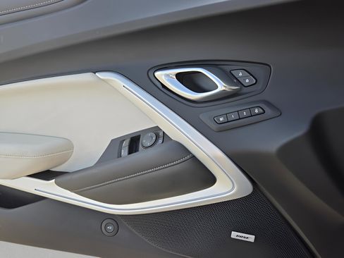 Used 2021 Chevrolet Camaro SS RWD image 32