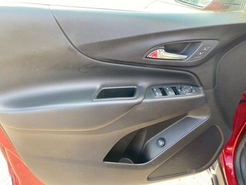 Certified 2020 Chevrolet Equinox LT w/ Driver Convenience Package image 15