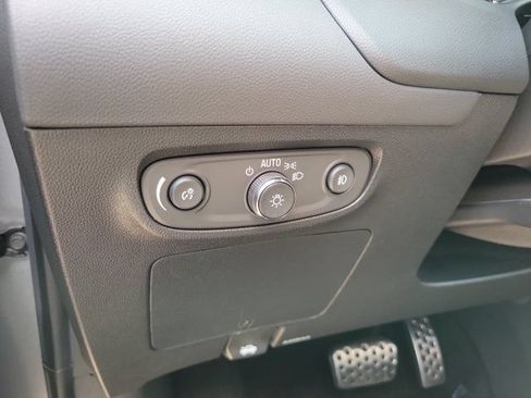 Used 2023 Buick Encore GX Select w/ Sport Touring Package FWD image 16