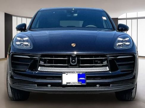 Used 2026 Porsche Macan AWD/4WD image 2