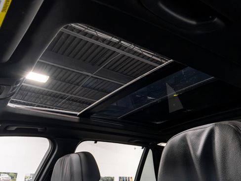 Used 2017 BMW X5 xDrive50i image 11