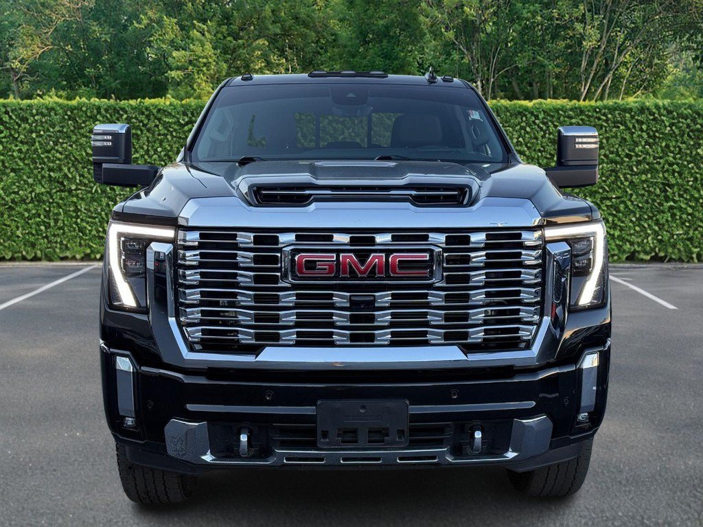 Used 2024 GMC Sierra 2500 Denali w/ Denali Reserve Package AWD/4WD image 9