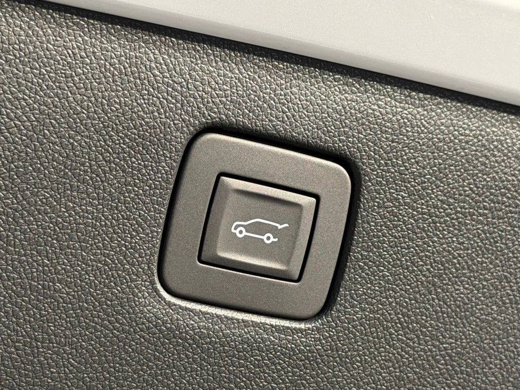 New 2026 Buick Envista Sport Touring FWD image 29