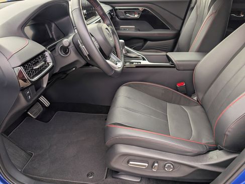 Certified 2025 Acura ADX A-Spec image 9