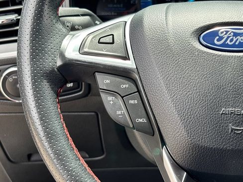 Used 2024 Ford Edge ST-Line AWD/4WD image 18