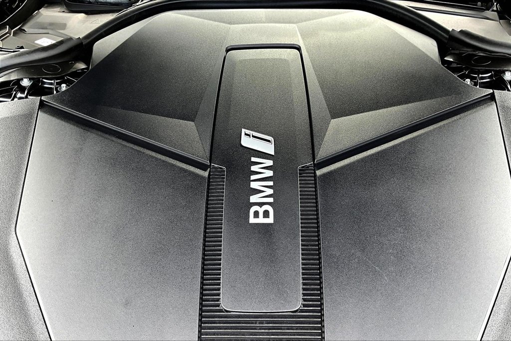 Used 2023 BMW i7 xDrive60 AWD/4WD image 31