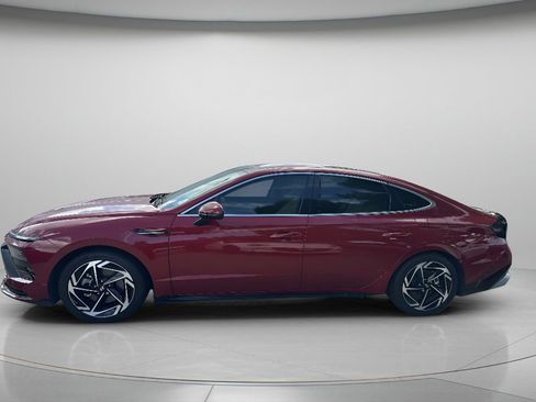 Used 2024 Hyundai Sonata SEL w/ Convenience Package FWD image 4