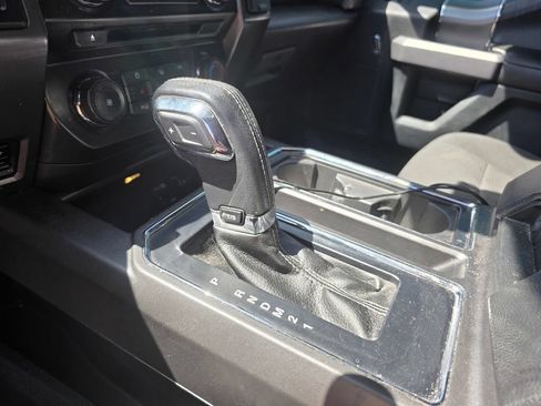 Used 2015 Ford F150 XLT w/ Equipment Group 302A Luxury AWD/4WD image 7