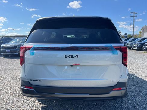 New 2026 Kia Carnival SX w/ SX Dark Edition Package image 3