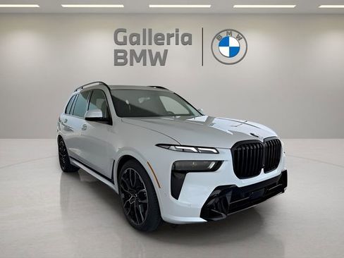 Used 2026 BMW X7 xDrive40i w/ M Sport Package image 9