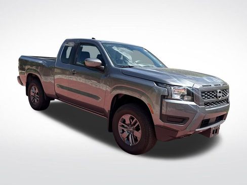 Used 2025 Nissan Frontier SV AWD/4WD image 1