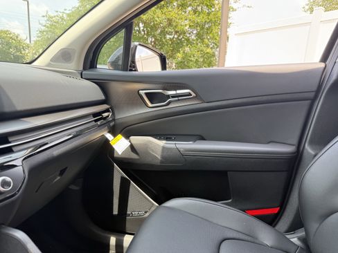 New 2026 Kia Sportage SX image 22
