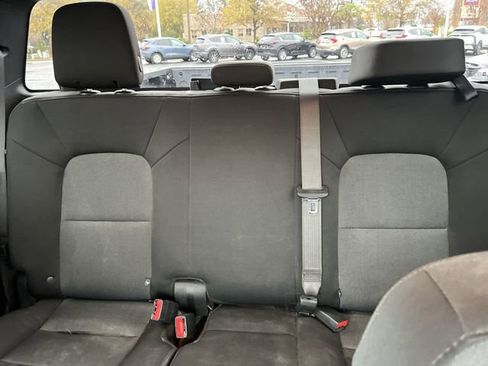 Used 2023 Chevrolet Colorado W/T image 5