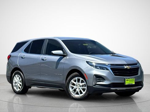 Used 2023 Chevrolet Equinox LT FWD image 2