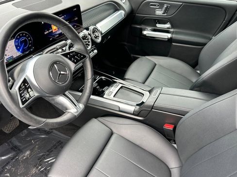 Used 2025 Mercedes-Benz EQB 250+ image 4