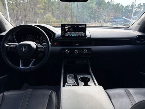 Certified 2023 Honda Pilot Touring image 15