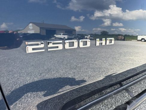 Used 2021 Chevrolet Silverado 2500 Custom w/ Custom Value Package AWD/4WD image 15
