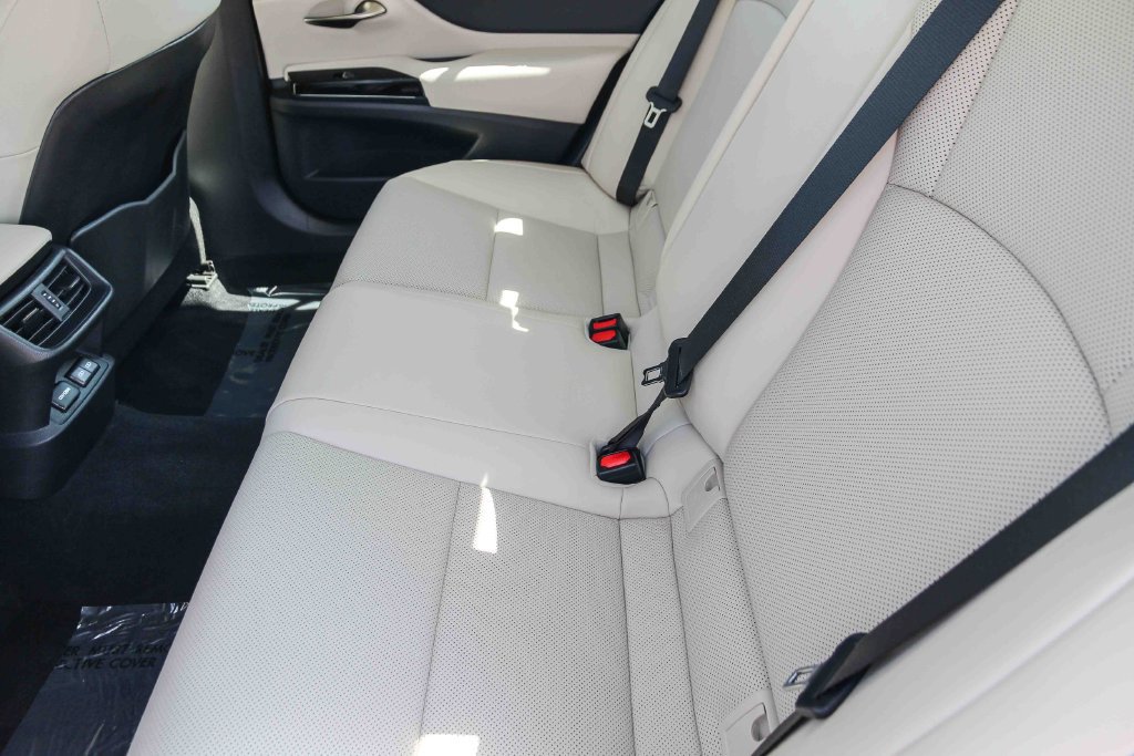 Certified 2025 Lexus ES 350 w/ Premium Package FWD image 20