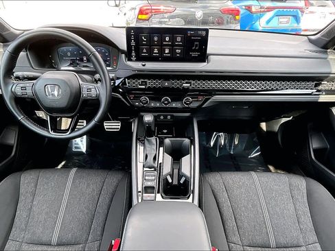 Used 2025 Honda Accord Sport image 16