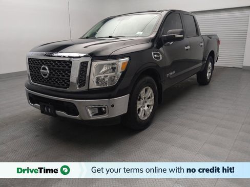 Used 2017 Nissan Titan SV RWD image 1