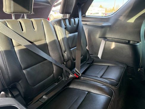 Used 2016 Ford Explorer Limited image 14