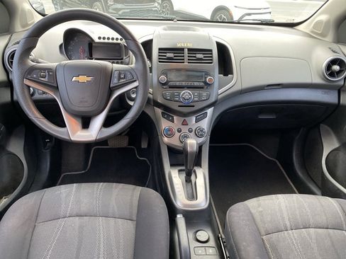 Used 2013 Chevrolet Sonic LT image 8