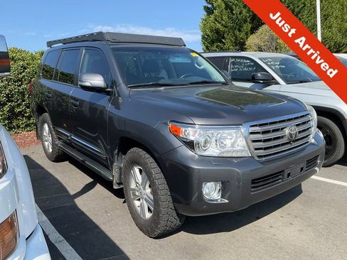 Used 2014 Toyota Land Cruiser image 1