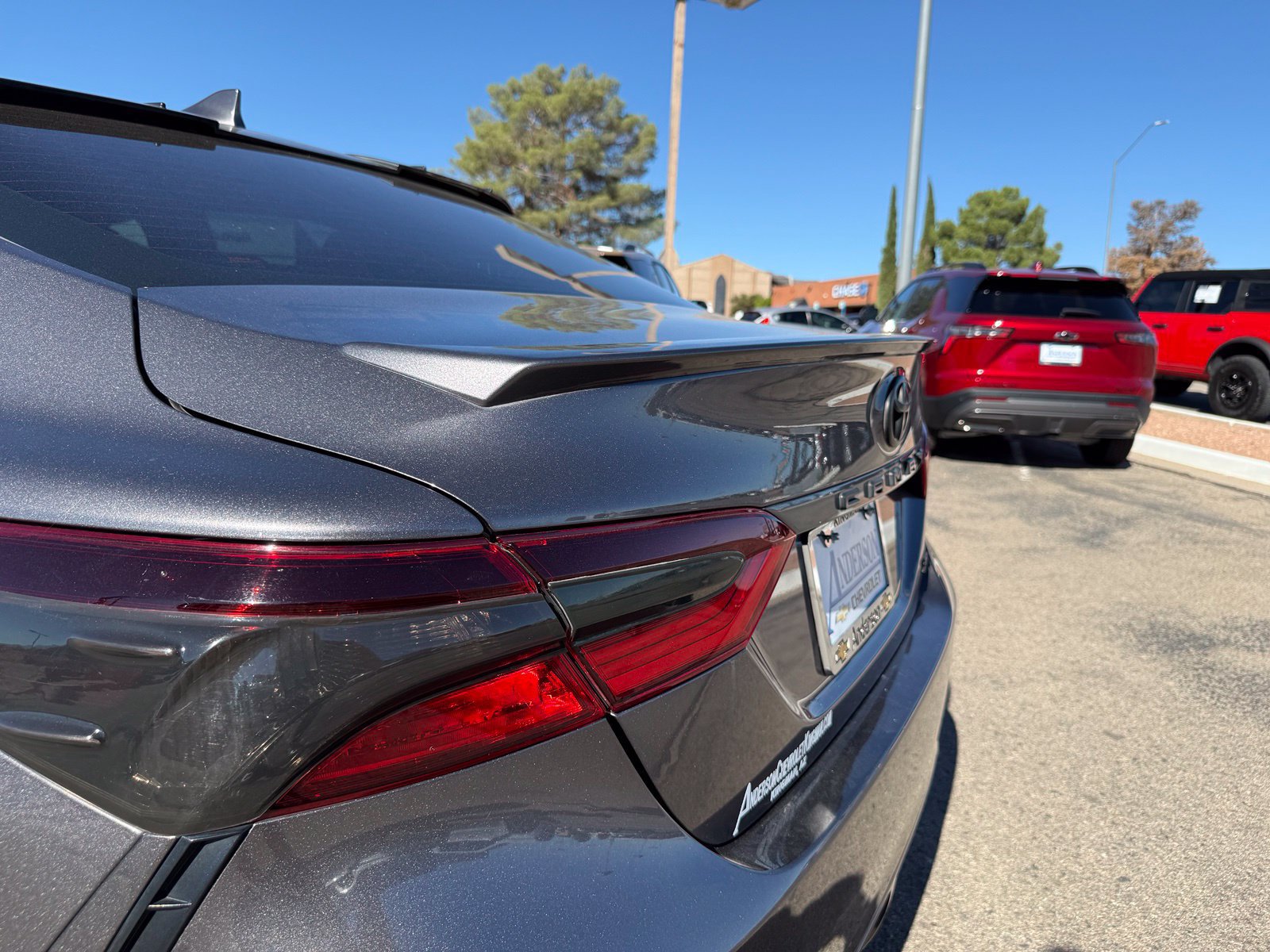 Used 2022 Toyota Camry SE w/ Carpet Mat Package (TMS) FWD image 8