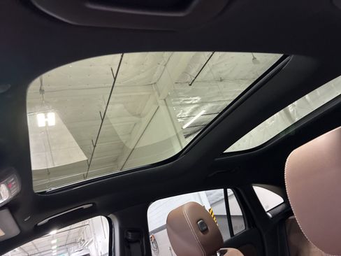 Used 2025 Mercedes-Benz GLA 250 4MATIC image 10