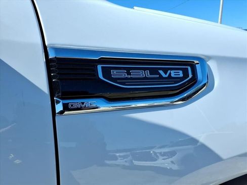 New 2026 GMC Sierra 1500 SLT w/ SLT Premium Plus Package image 10