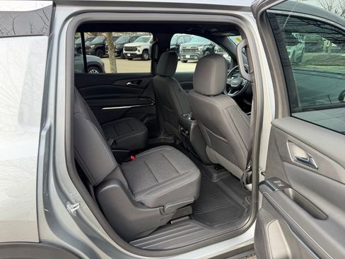 Used 2025 Chevrolet Traverse LT w/ LPO, Floor Liner Package image 21