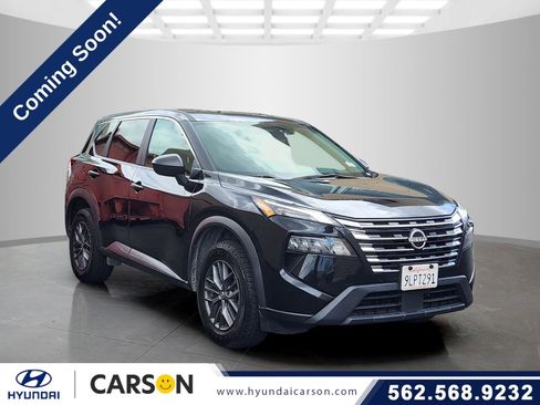 Used 2024 Nissan Rogue S FWD image 1